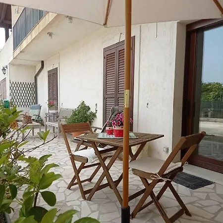 La Stanza Della Nonna Maison d'hôtes 3*